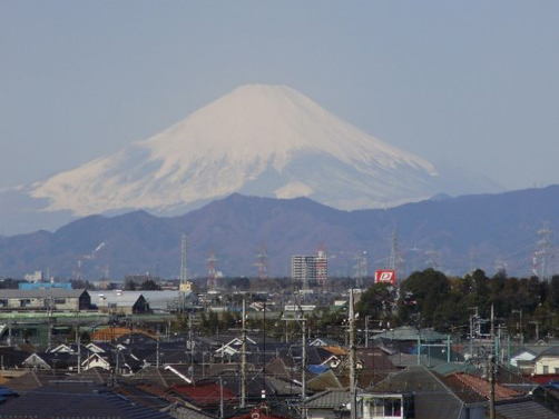晴れた日には病棟の窓から富士山が見えます。富士山の姿を見て、パワーをもらいます。